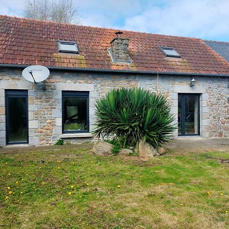 Maison Au Calme Bord De Mer Jullouville-les-Pins Exteriér fotografie