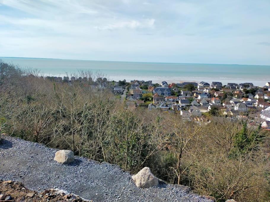 Maison Au Calme Bord De Mer Jullouville-les-Pins Exteriér fotografie